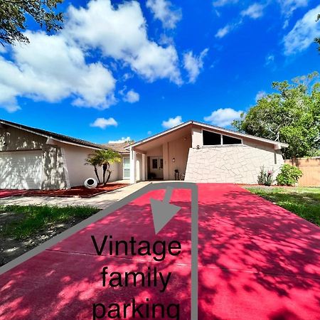 Vintage Family Scape + Heated Pool&Discount Villa Tampa Eksteriør bilde